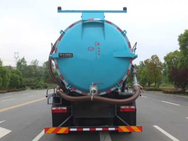 東風(fēng)D9吸污車(國(guó)六)